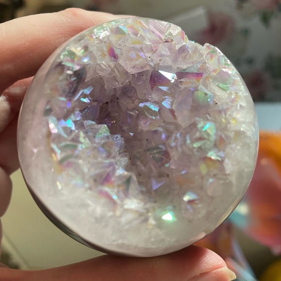 Aura amethyst agate sphere - Picture 6 of 16